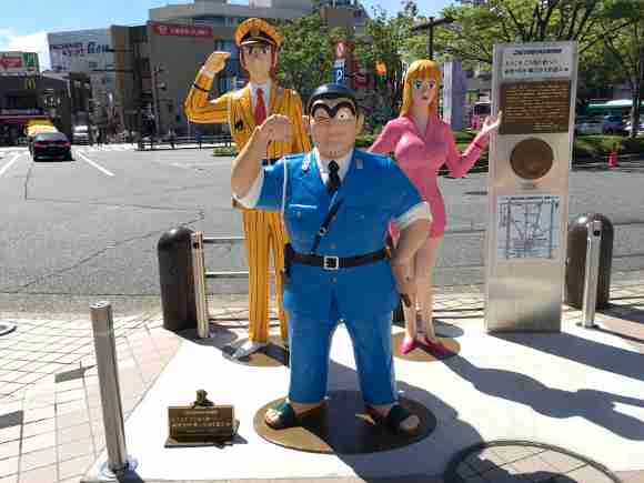 東京都内で日本の伝統を感じる場所はありますか？