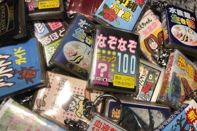 茶葉がひらくのを待ちながら、言葉の世界も楽しめる…！　美大生が発明した「試し読みできる」ティーバッグに大反響