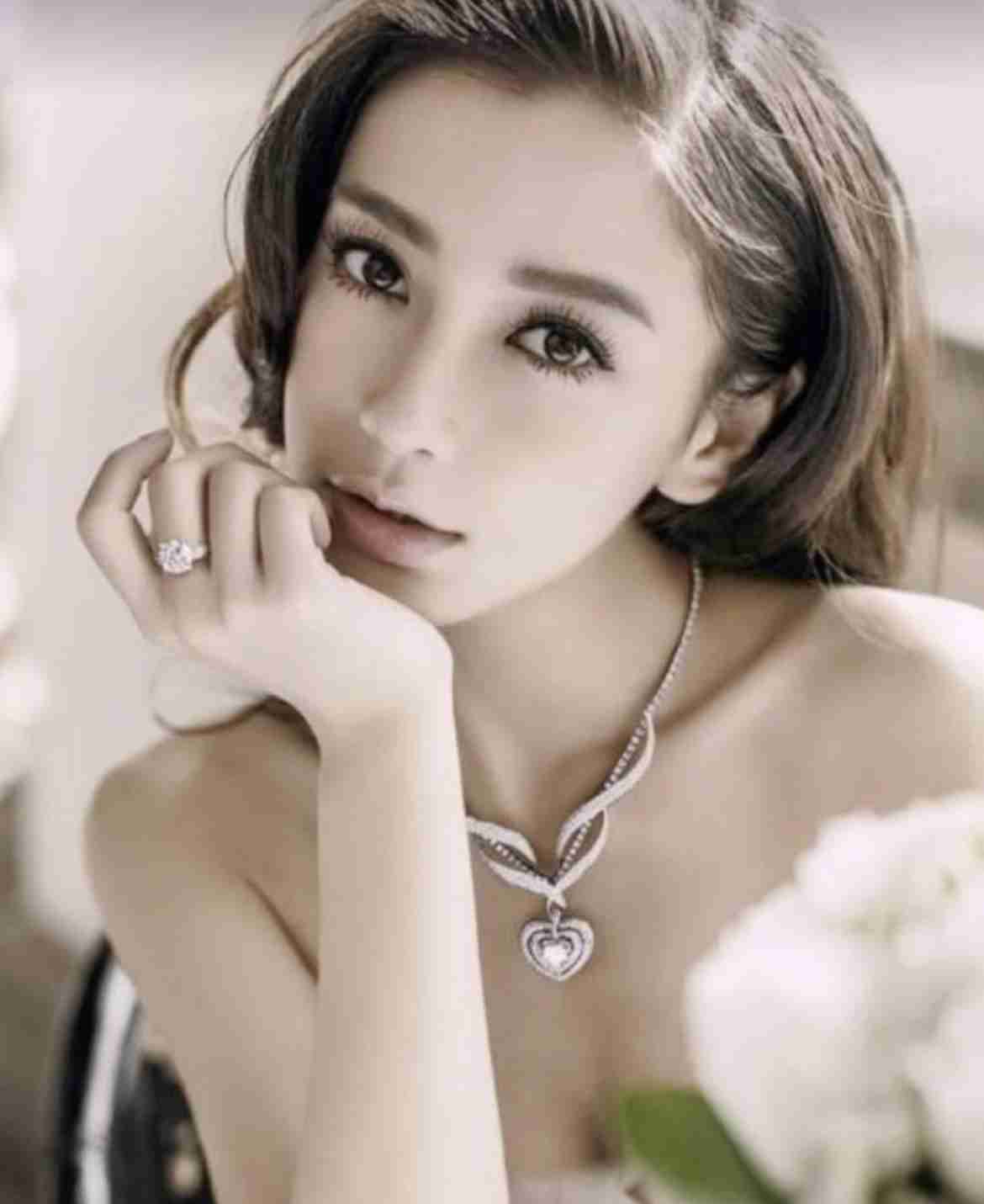 【整形美女】フル整形3周、課金額3000万円…施術をくり返してわかった「他者の評価に流されない軸を持つこと」の大切さ