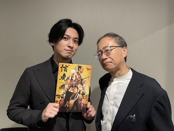 【画像】こちらを見つめるイケメンが見たい