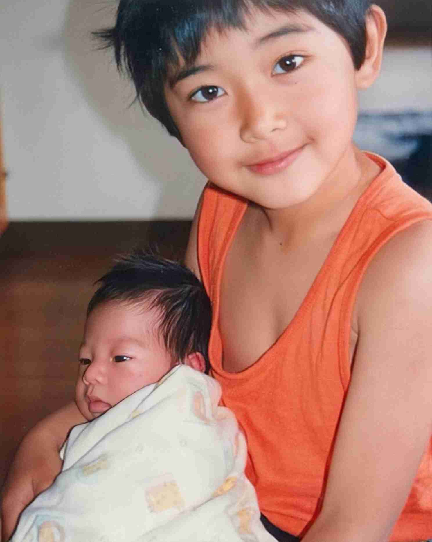 【画像】こちらを見つめるイケメンが見たい