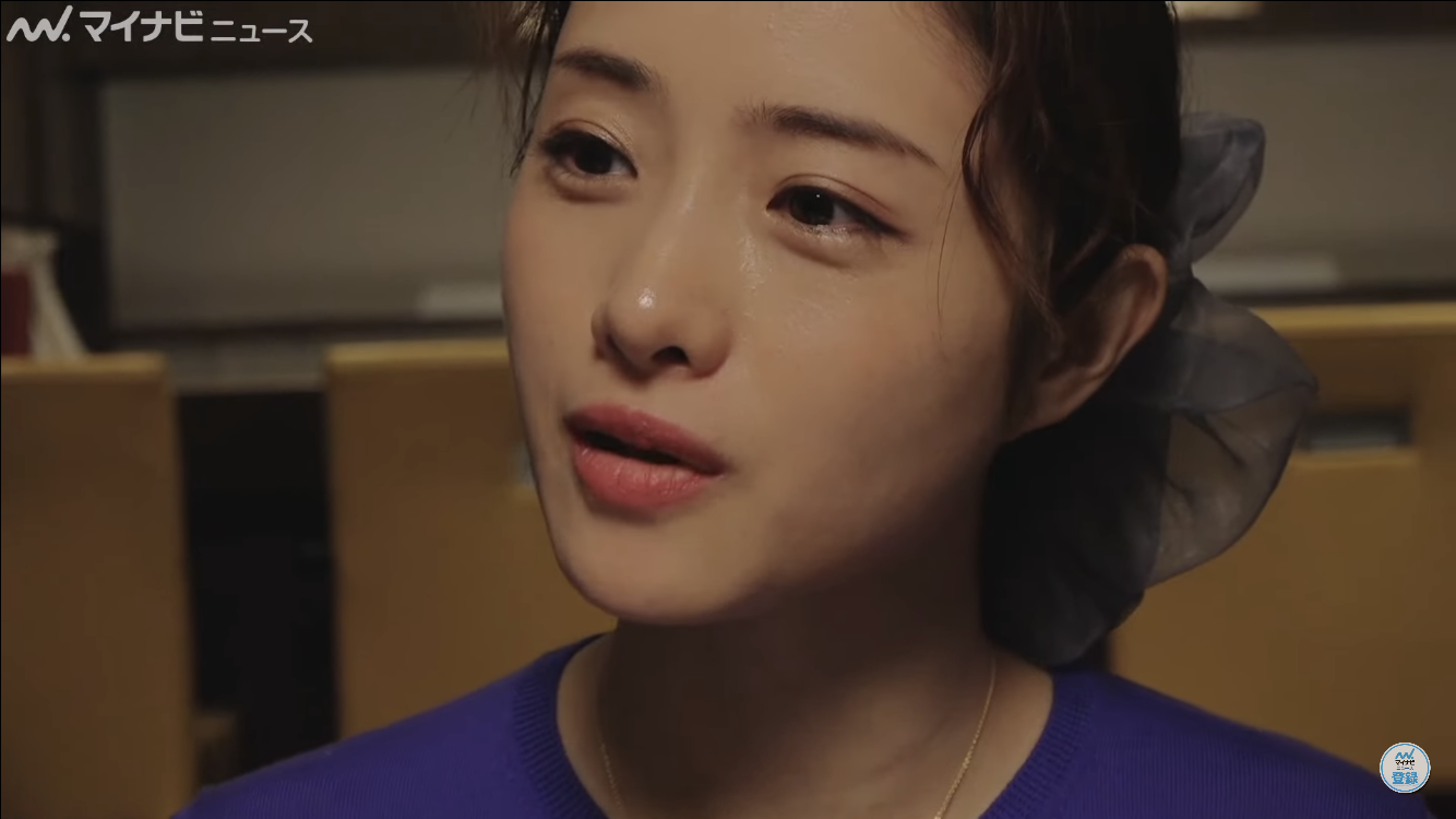 石原さとみ「35歳になりました！」事務所インスタの2021年の“トリ”務める