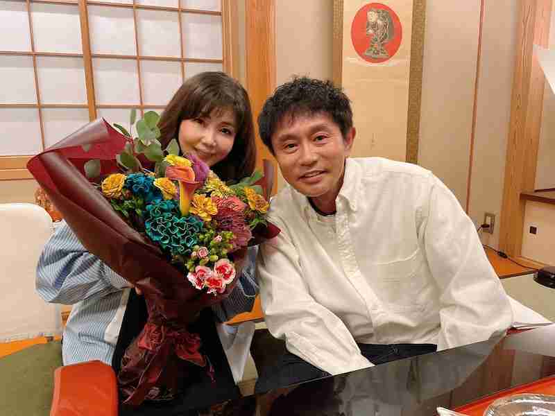 小川菜摘の“アラ還あるある”がおもしろい！美と健康の秘訣は「浜田雅功との夫婦漫才」