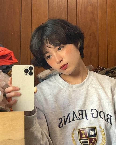 初見より、何度か目にすると美人だと分かる人