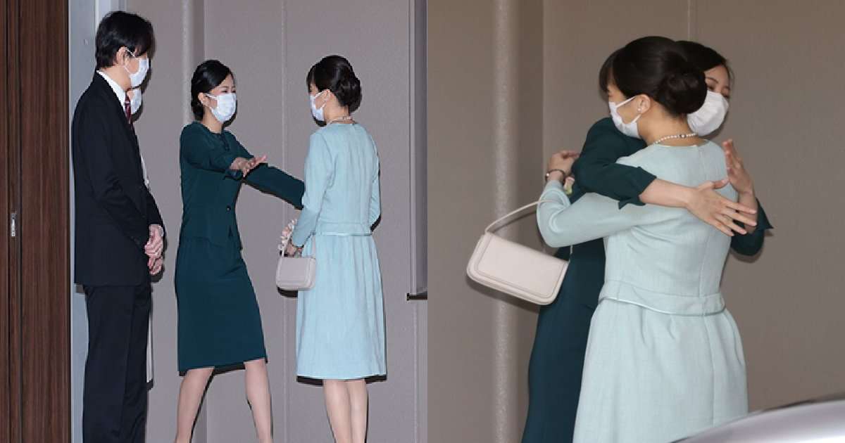立っているときの手の位置