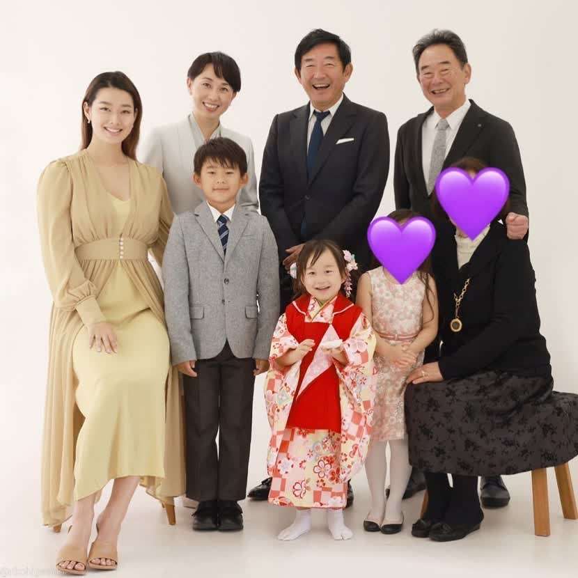 東尾理子　正月旅行での家族ショット公開　「良かった！家族仲良しで」「お父さん…」安堵と励ましの声