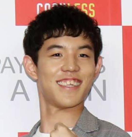 藤井竜王 勝者のコスプレ初体験!さすがの読み「動物か鉄道」幼少期の憧れ車掌制服姿で笑顔