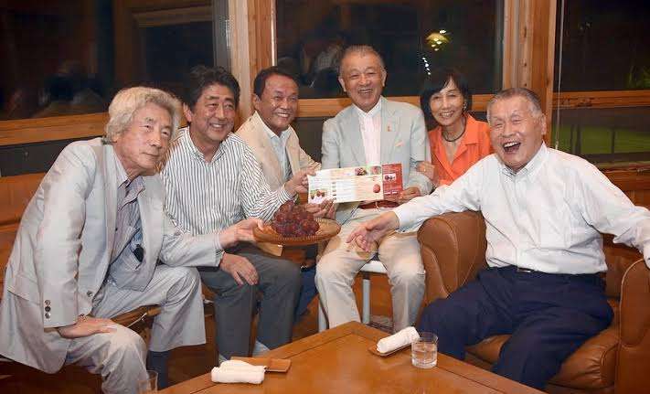 外国人の入国停止、年末までの期限を延長へ…「オミクロン」水際対策