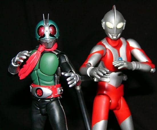 仮面ライダーとウルトラマンどっちが好き?