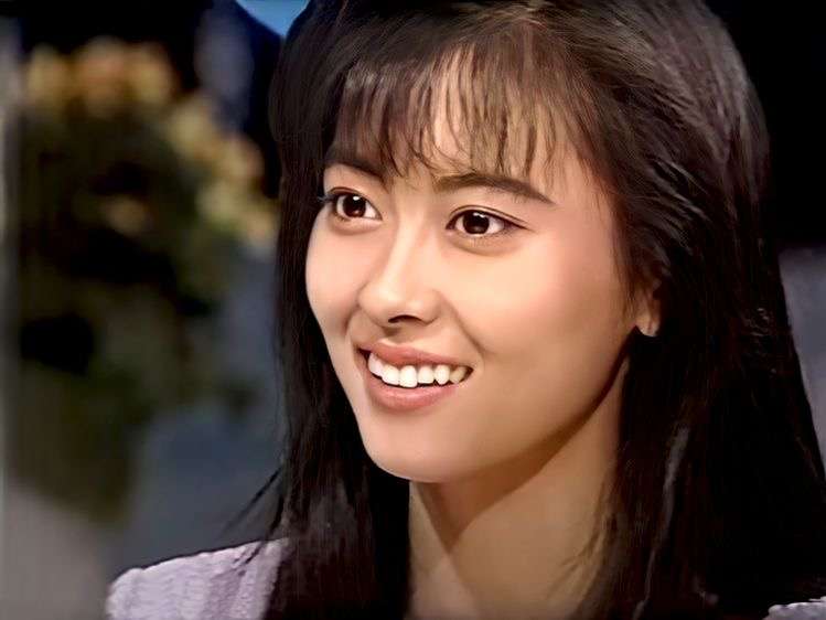 中山美穂、すっぴんの51歳最新ショットにファン感動「かわいすぎます」「めちゃくちゃ美しい」