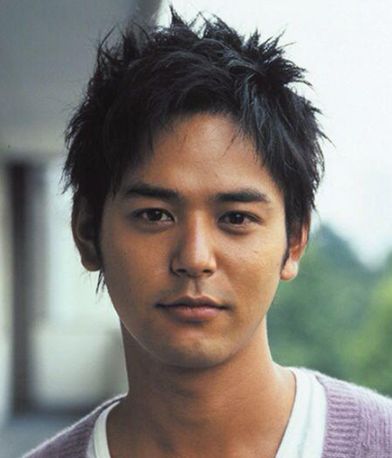 妻夫木聡　「メイク時間3時間半」ドラキュラに大変身した姿にフォロワー「惚れてしまう」「ほんと男前」