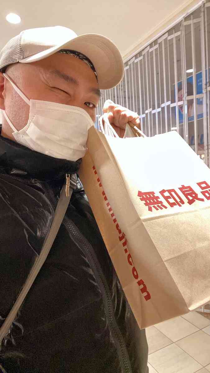 マスク姿の芸能人を貼ろう