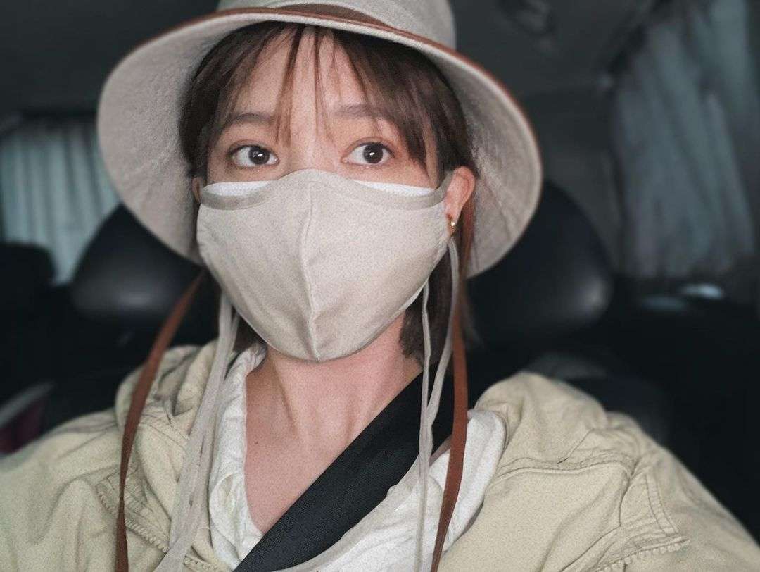 マスク姿の芸能人を貼ろう