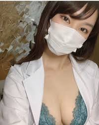 マスク姿の芸能人を貼ろう