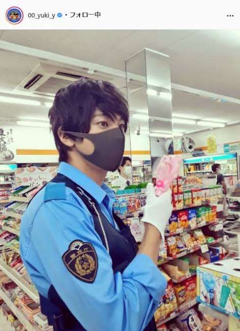 マスク姿の芸能人を貼ろう