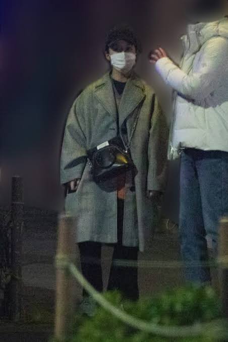 マスク姿の芸能人を貼ろう