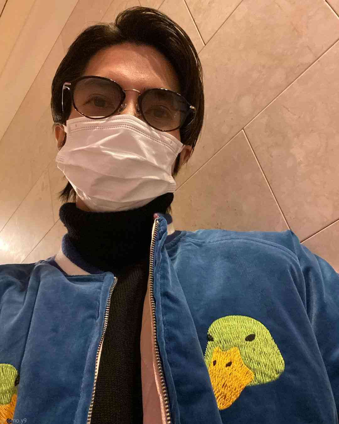 マスク姿の芸能人を貼ろう