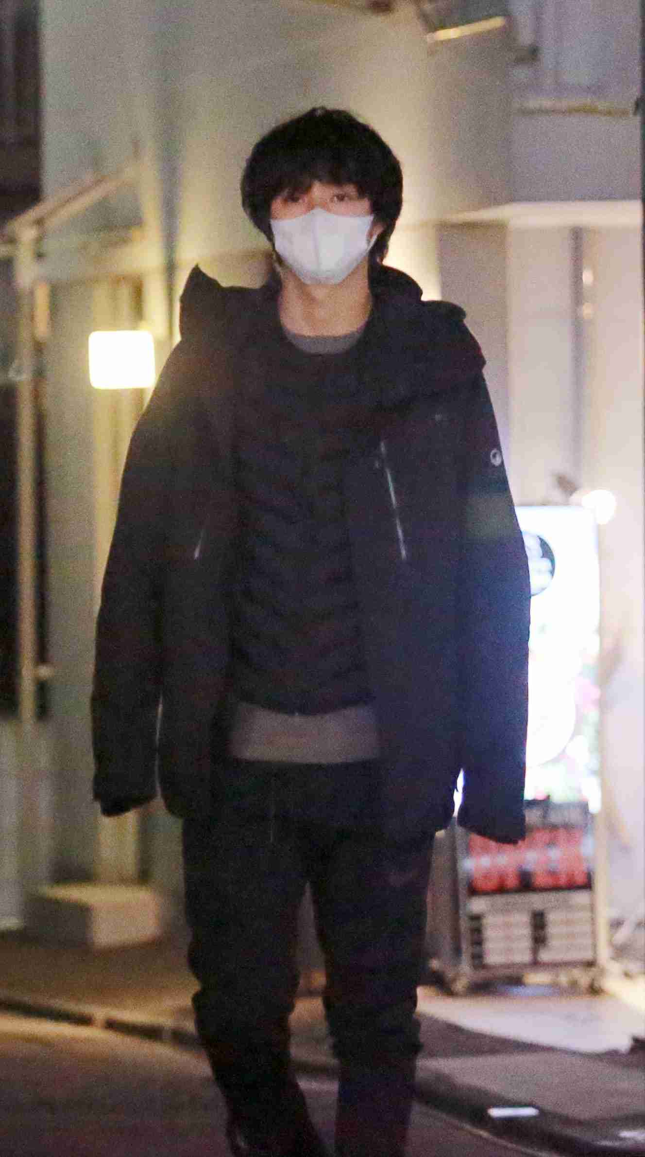 マスク姿の芸能人を貼ろう