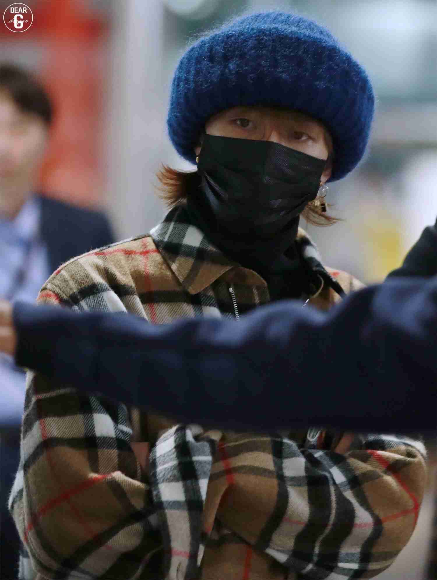 マスク姿の芸能人を貼ろう