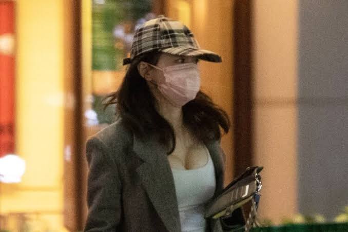 マスク姿の芸能人を貼ろう