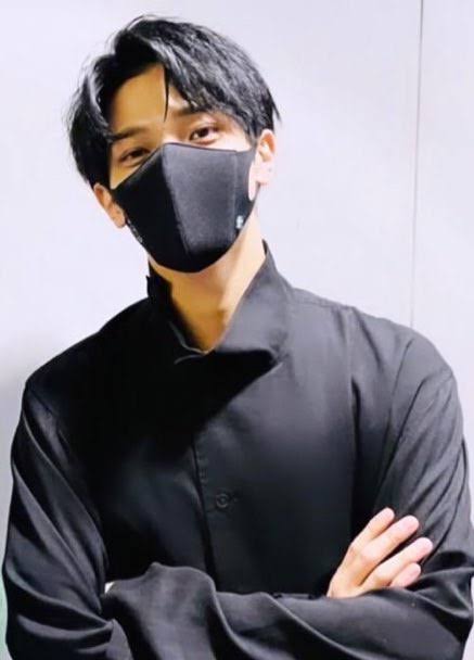 マスク姿の芸能人を貼ろう