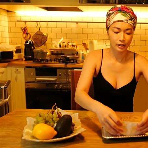 マスク姿の芸能人を貼ろう