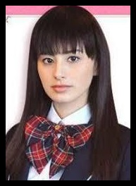 ホラン千秋、ショーパン美脚で「それスノ」出演を告知「凄いスタイル」「生足最高」と絶賛の声