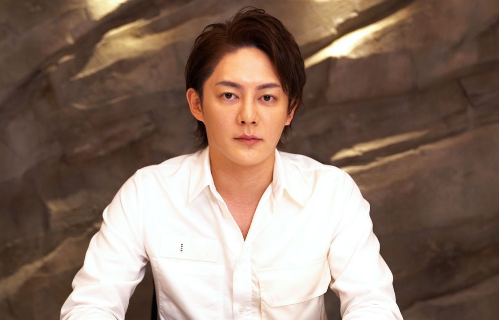 「緑色の伊達直人」正体は三崎優太氏 送ったランドセルは235個にも