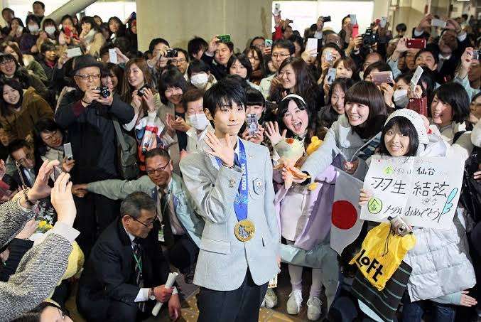 羽生結弦宛てファンレターが山積み…「世界中のファンの愛を感じて」大会組織委のツイートが話題に
