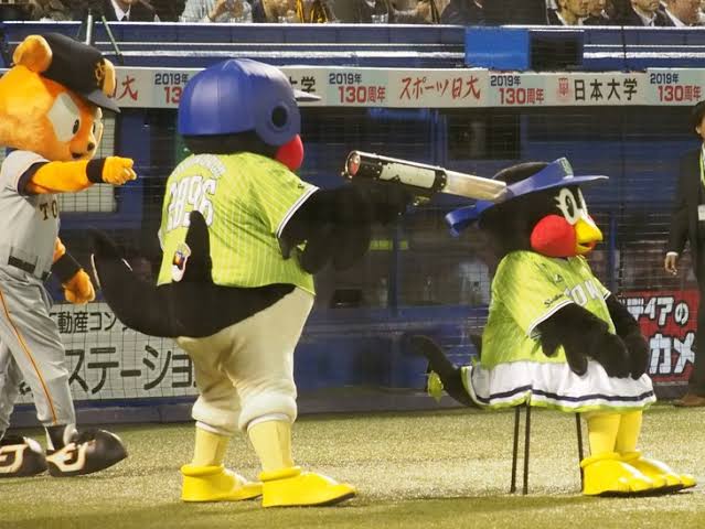 プロ野球マスコットキャラクター達のおもしろ画像part5