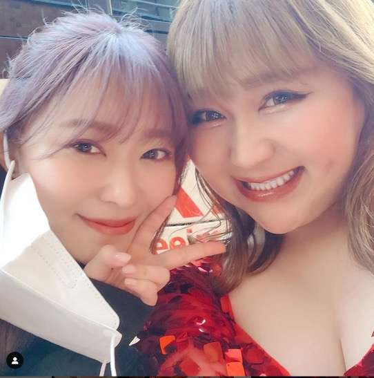 りんごちゃん、指原莉乃との2ショットを公開「乳でかっ！」「2人とも可愛い」