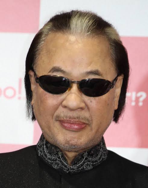 市販のヘアカラーでカラーリングしてる人