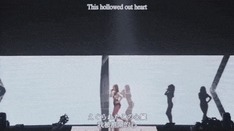 浜崎あゆみが意味深メッセージ「お決まりのつまんないルール、押し付けられたくない」