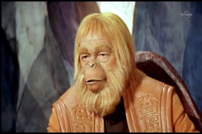 浜崎あゆみが意味深メッセージ「お決まりのつまんないルール、押し付けられたくない」