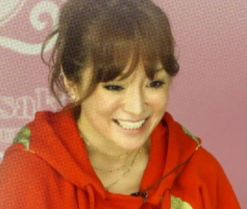 浜崎あゆみが意味深メッセージ「お決まりのつまんないルール、押し付けられたくない」