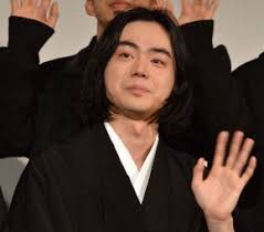 萩原利久、先輩・菅田将暉から“ゴミ袋6袋分”服もらうも本音「何着か…」