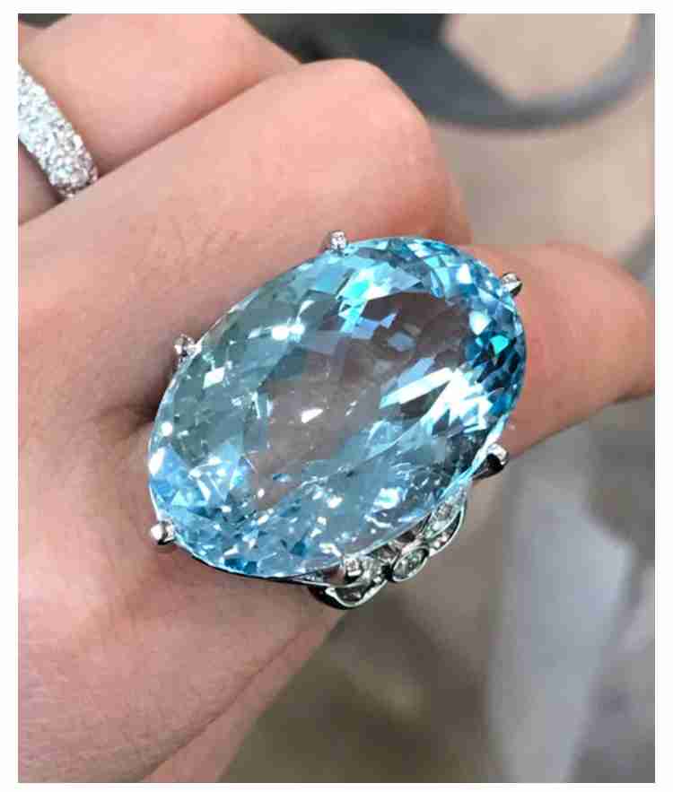 婚約指輪・結婚指輪の石の種類