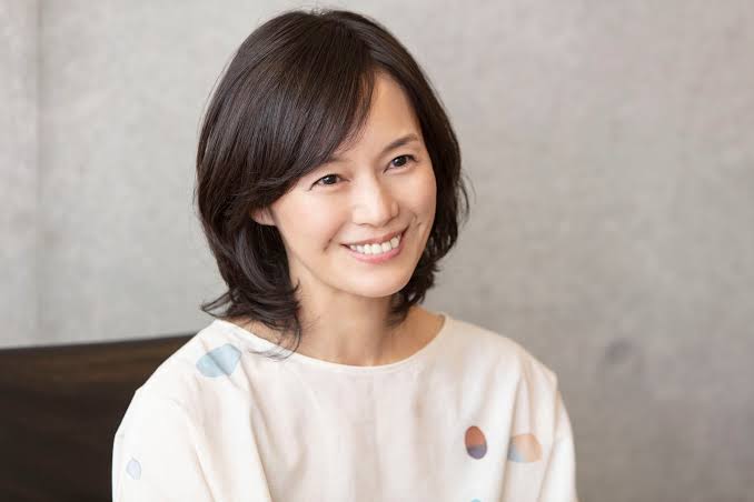 西田尚美、デビュー当時の写真に「アザとかわいい」「透明感やばない??」と反響