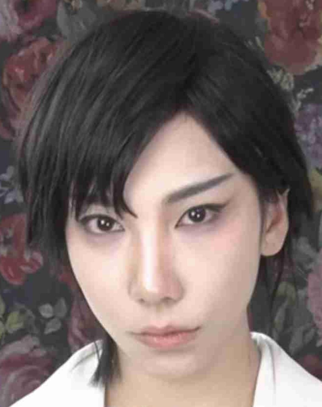ざわちん、ボディコン姿を公開…「少し太り気味」と反省も「めちゃめちゃスタイルいい」の声