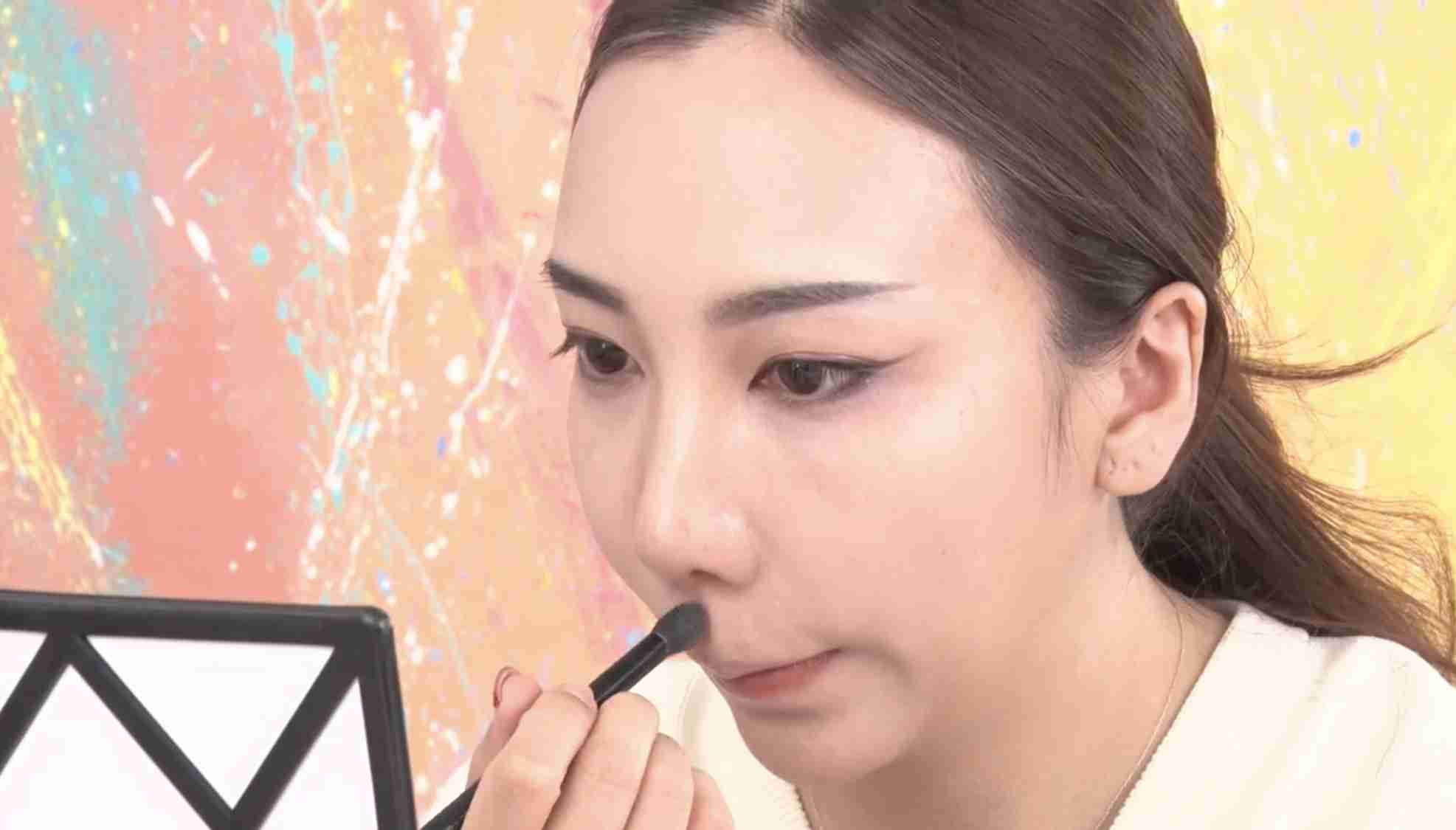 ざわちん、ボディコン姿を公開…「少し太り気味」と反省も「めちゃめちゃスタイルいい」の声