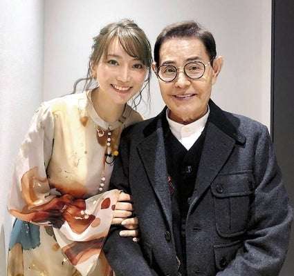 「お父さん？」と聞かれる58歳と交際する26歳女性「大切にしてくれる人なら年齢は関係ない」（英）