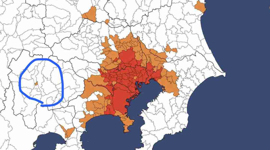日本ってこんなに偏ってるんだ…! 国内人口の半分が、色付きの地域に集中しちゃっているらしい