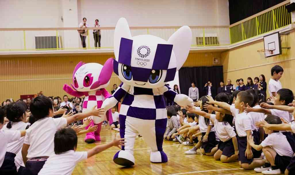 爆売れ中の北京五輪の「ビンドゥンドゥン」と存在感なき東京五輪の「ミライトワ」　人気に差がついた理由