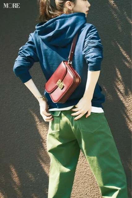 お洒落なパーカーコーデが見たい