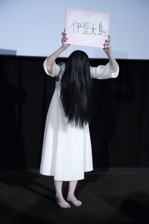 まつ毛が少なすぎる