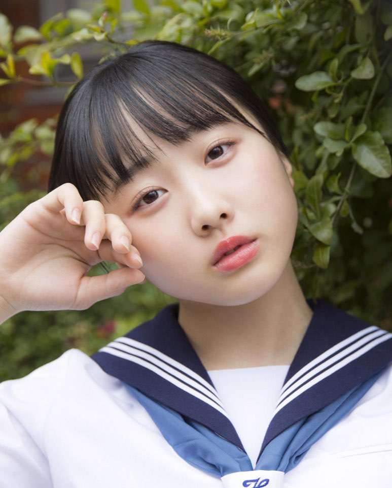 本田望結、マネジャーにチョコ渡す姿公開「かわい過ぎ」「僕にもください」などの声殺到