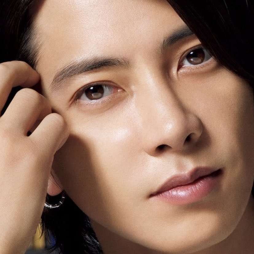 貴方が思う顔面国宝は!?