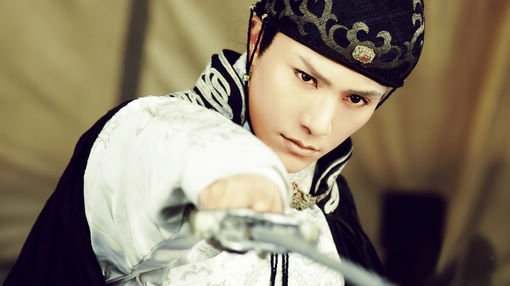 貴方が思う顔面国宝は!?