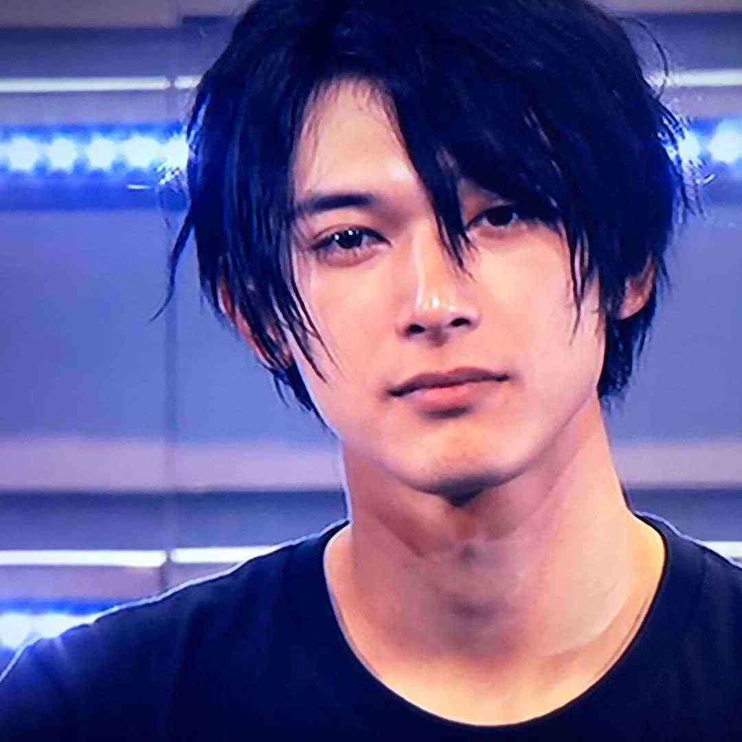 貴方が思う顔面国宝は!?