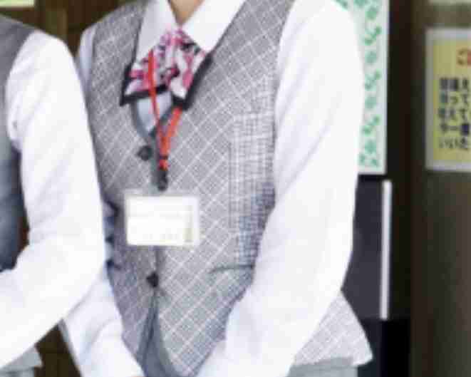 【電車通勤】制服のまま通勤してる人